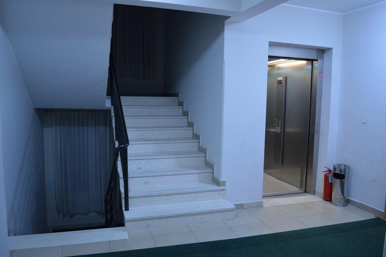 Hotel Kangaroo Budva Exterior photo